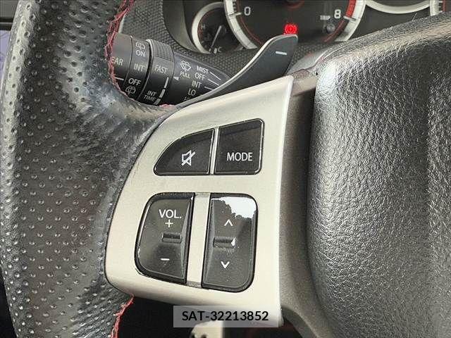 Suzuki SWIFT 2012-06 6673842-26