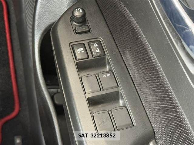 Suzuki SWIFT 2012-06 6673842-29