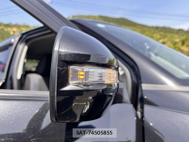 Suzuki SWIFT 2013-10 6678346-27