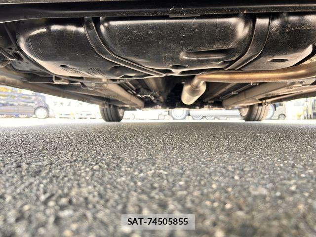 Suzuki SWIFT 2013-10 6678346-28