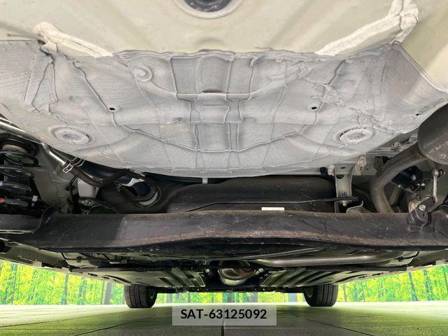Suzuki SWIFT 2023-12 6678332-18