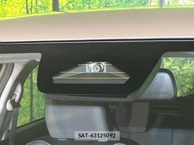 Suzuki SWIFT 2023-12 6678332-3