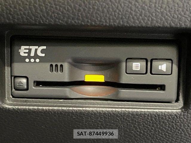 Suzuki SWIFT 2020-07 6678337-6