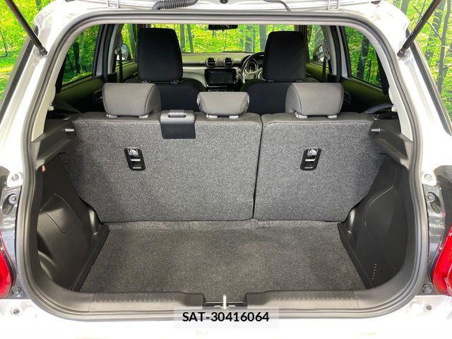 Suzuki SWIFT 2018-06 6678344-10