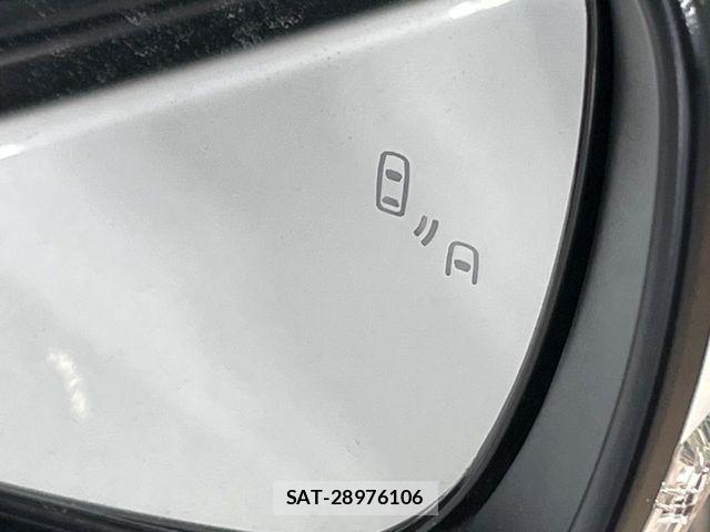Suzuki SWIFT 2024-03 6678326-6