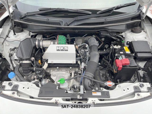 Suzuki SWIFT 2022-09 6717472-17