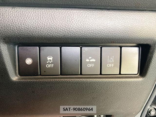 Suzuki SWIFT 2019-09 6717465-18
