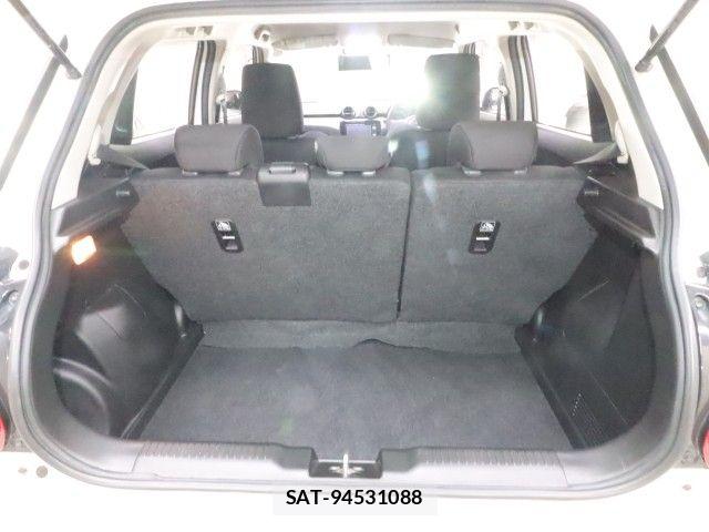 Suzuki SWIFT 2018-09 6817492-9