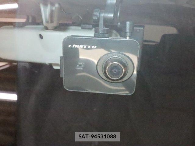 Suzuki SWIFT 2018-09 6817492-13