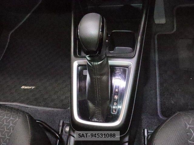 Suzuki SWIFT 2018-09 6817492-19