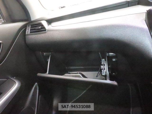 Suzuki SWIFT 2018-09 6817492-24