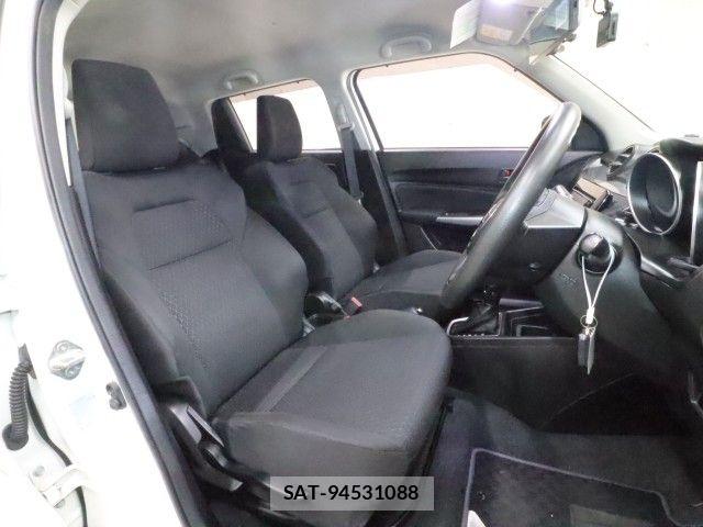 Suzuki SWIFT 2018-09 6817492-3