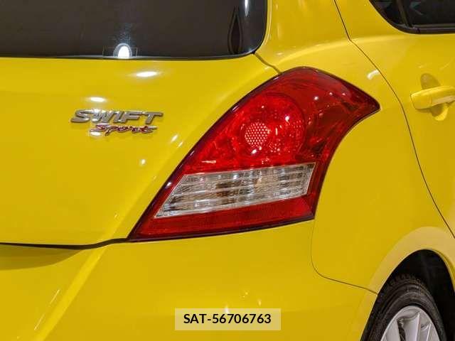 Suzuki SWIFT 2012-01 6817489-16