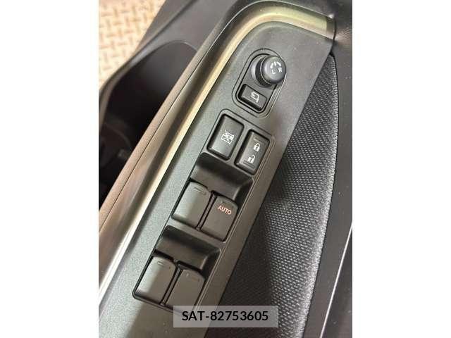 Suzuki SWIFT 2019-04 6817488-13