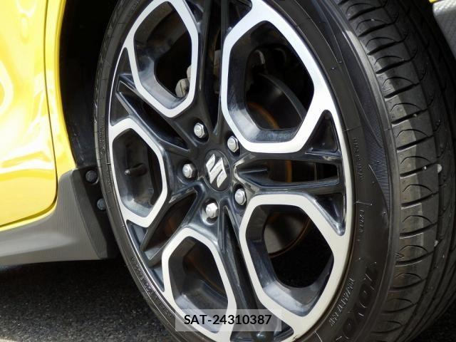 Suzuki SWIFT 2020-03 6817475-24
