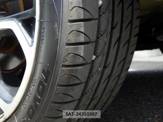 Suzuki SWIFT 2020-03 6817475-25