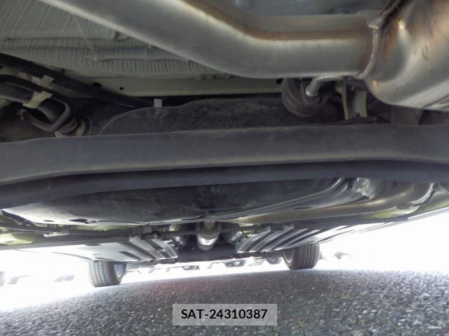 Suzuki SWIFT 2020-03 6817475-29