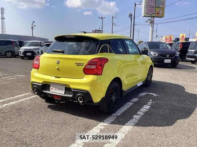 Suzuki SWIFT 2025-09 6913803-4
