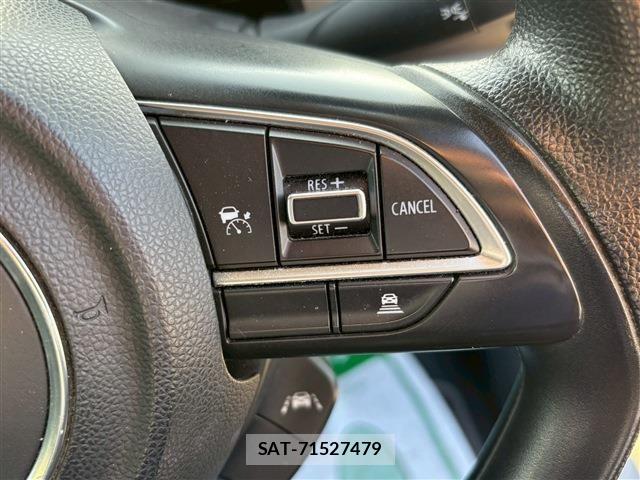 Suzuki SWIFT 2021-03 6913834-23