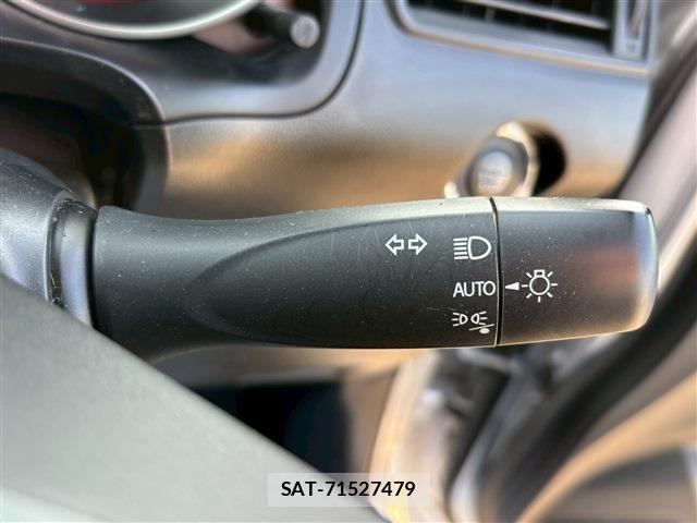 Suzuki SWIFT 2021-03 6913834-25
