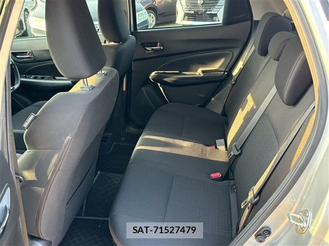 Suzuki SWIFT 2021-03 6913834-4