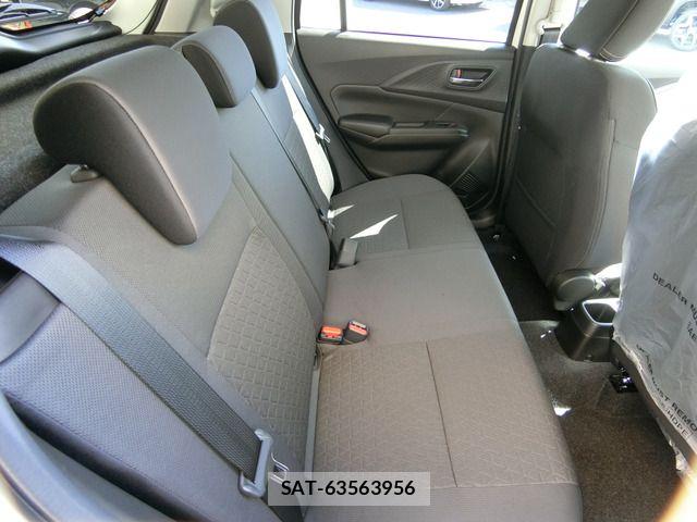Suzuki SWIFT 2025-10 6913805-12