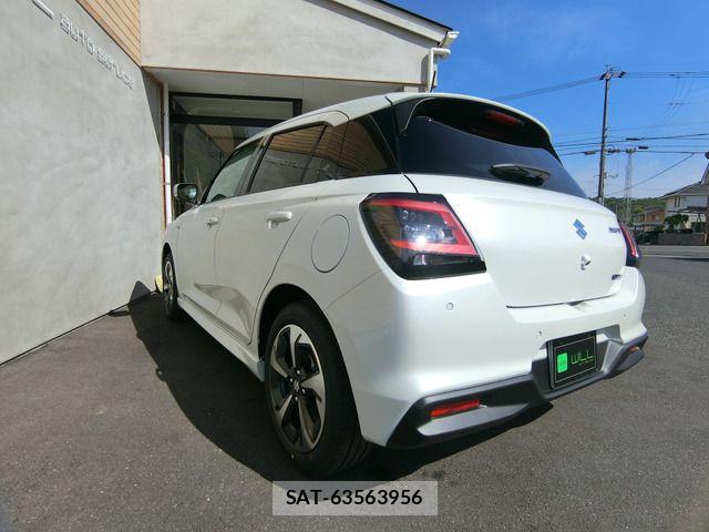 Suzuki SWIFT 2025-10 6913805-7