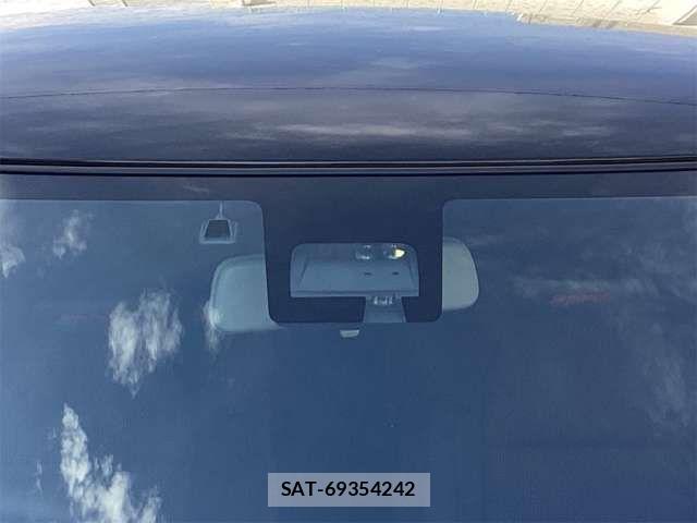 Suzuki SWIFT 2025-11 6913802-14