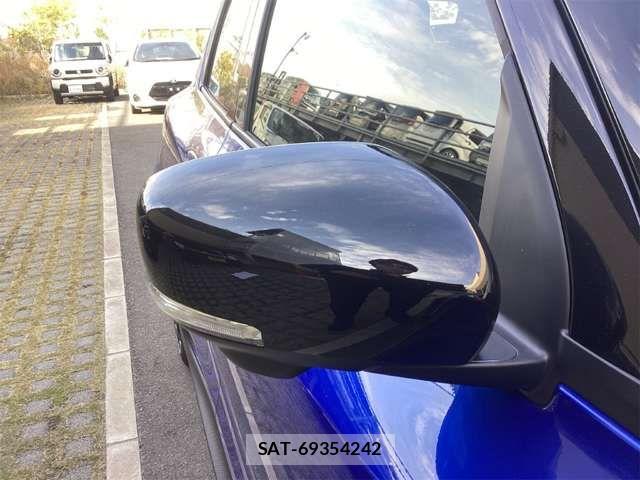 Suzuki SWIFT 2025-11 6913802-15