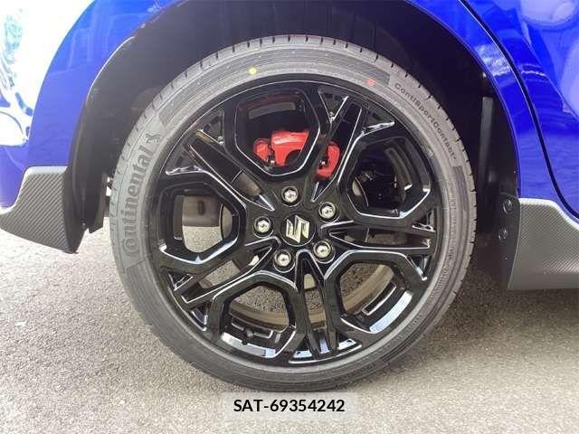 Suzuki SWIFT 2025-11 6913802-18