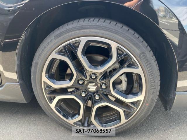 Suzuki SWIFT 2023-11 6913804-10