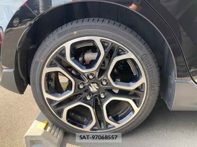 Suzuki SWIFT 2023-11 6913804-11