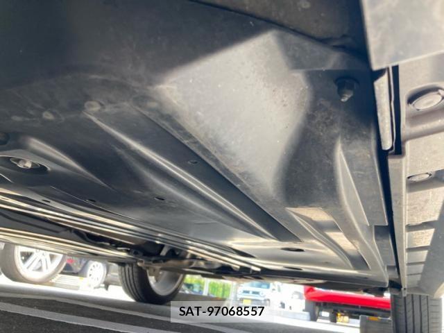 Suzuki SWIFT 2023-11 6913804-13