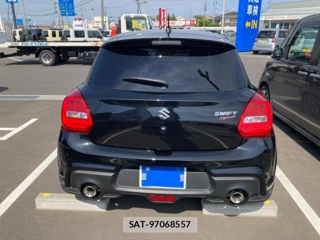 Suzuki SWIFT 2023-11 6913804-3