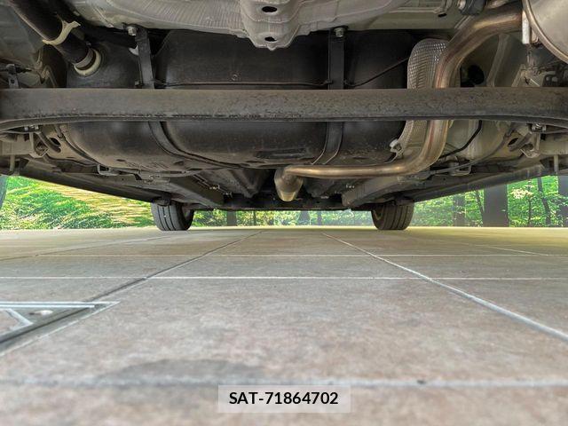 Suzuki SWIFT 2016-06 6913835-18