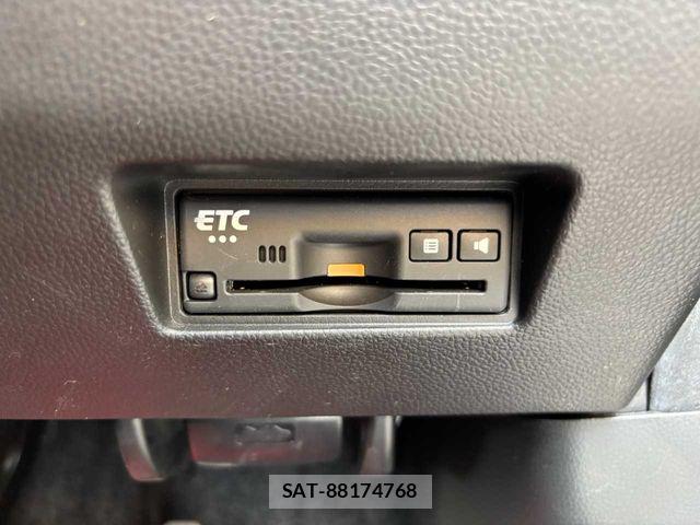 Suzuki SWIFT 2020-01 6998586-17