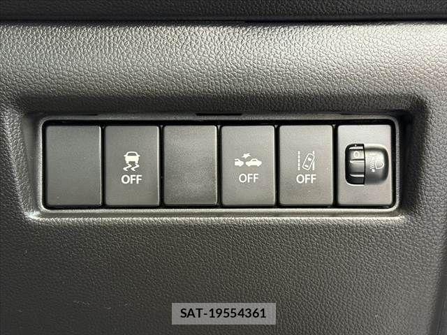 Suzuki SWIFT 2019-02 6998598-4