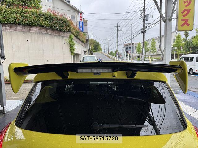 Suzuki SWIFT 2014-04 7021708-23