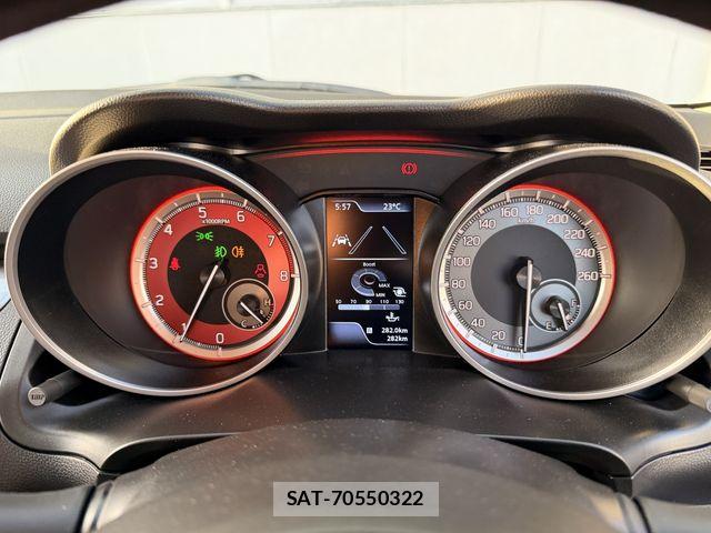 Suzuki SWIFT 2025-07 7059446-24