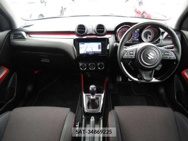 Suzuki SWIFT 2025-02 7060951-6