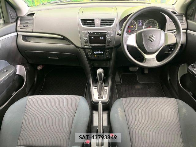 Suzuki SWIFT 2012-01 7060968-1