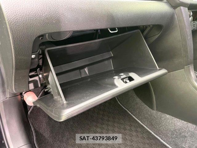 Suzuki SWIFT 2012-01 7060968-6