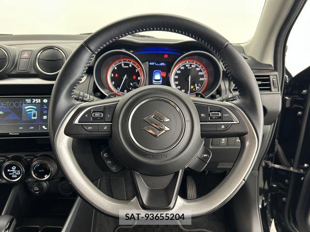 Suzuki SWIFT 2021-01 7060956-27