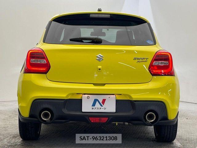 Suzuki SWIFT 2018-05 7215855-16