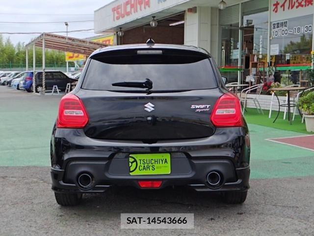 Suzuki SWIFT 2023-06 7225783-9