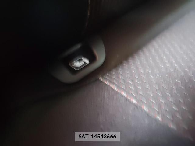 Suzuki SWIFT 2023-06 7225783-23