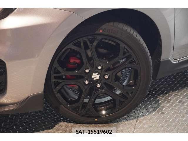 Suzuki SWIFT 2025-07 7225799-14