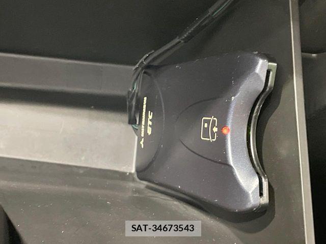 Suzuki SWIFT 2015-10 7225739-7