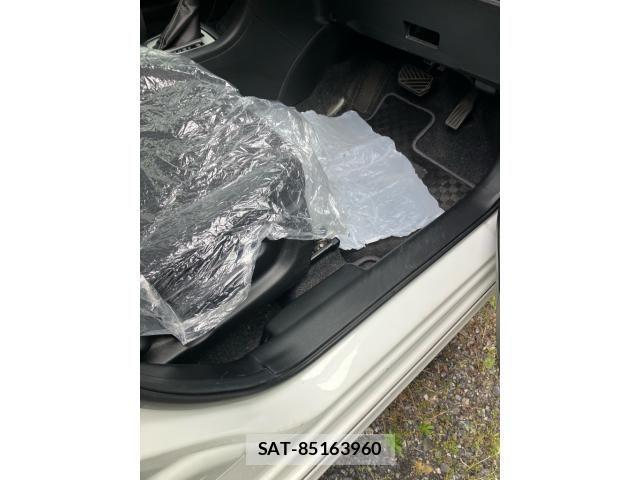Suzuki SWIFT 2017-01 7225748-13