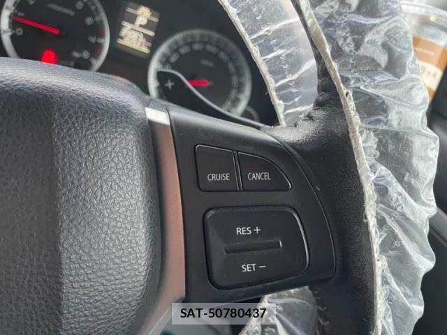 Suzuki SWIFT 2014-01 7225733-17